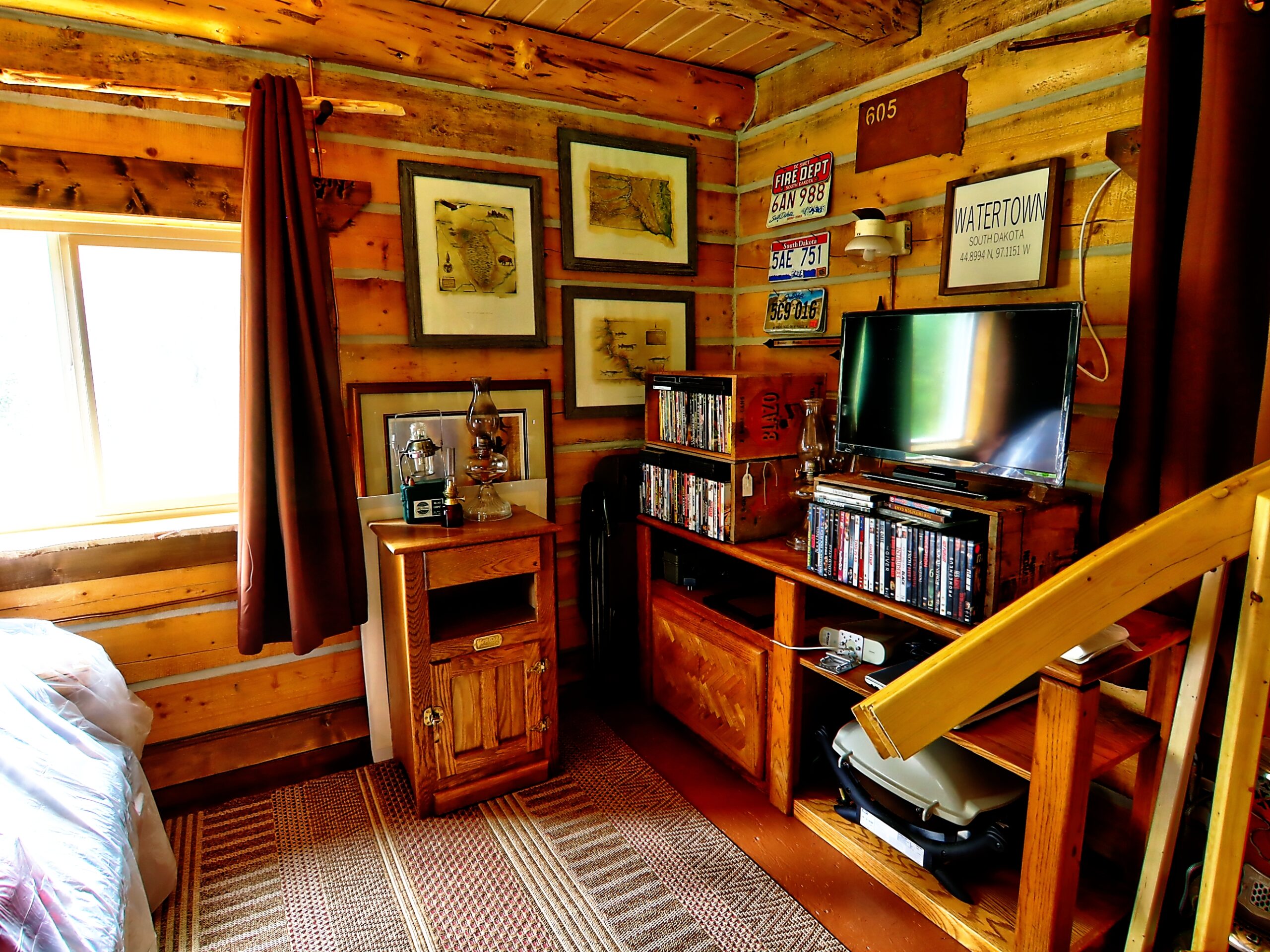 Remote Log Cabin for Sale on 5 Acres in Talkeetna Alaska