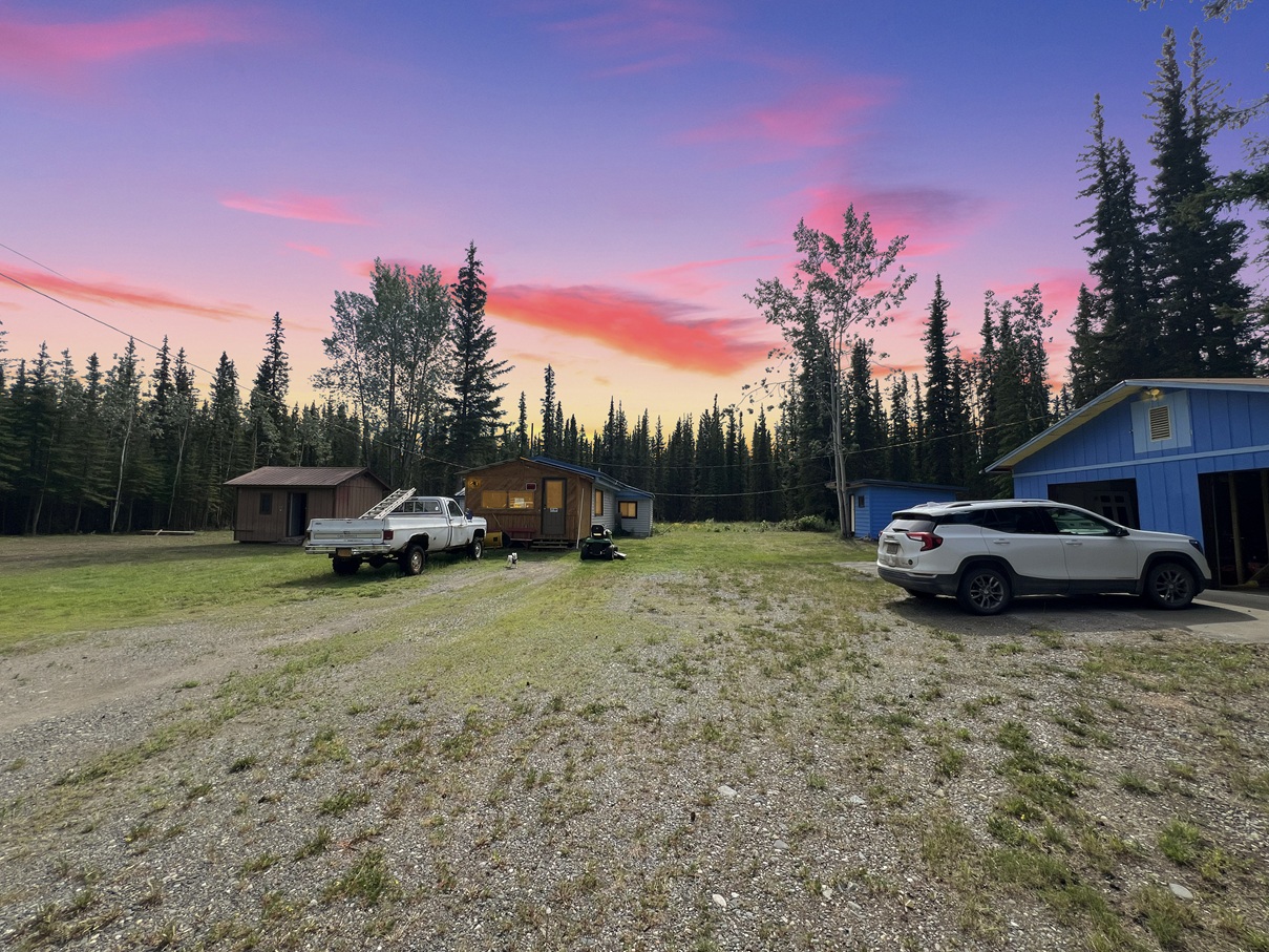Featured image for “2 Bedroom Home on 5 Acres in Tok Alaska | Shed, Large Garage & Homestead Potential $170K”